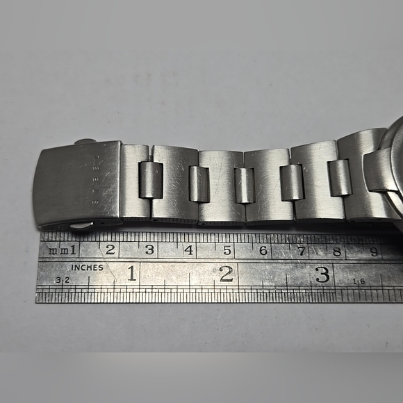 Mens Guess Waterpro Chronograph 42mm Watch G10117G Silver Blue New Battery - Picture 8 of 10